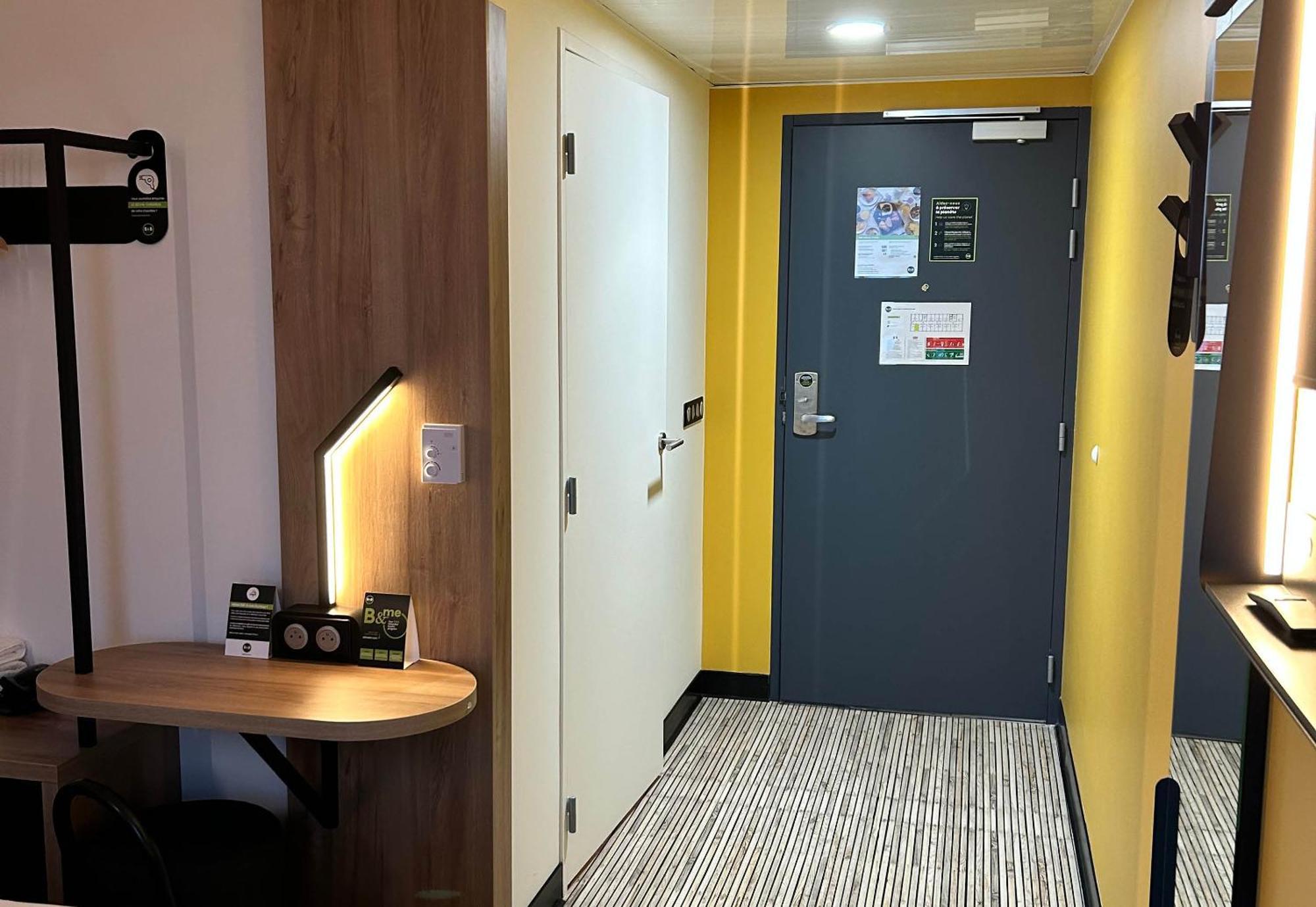 B&B Hotel Cergy Saint-Christophe Gare Buitenkant foto