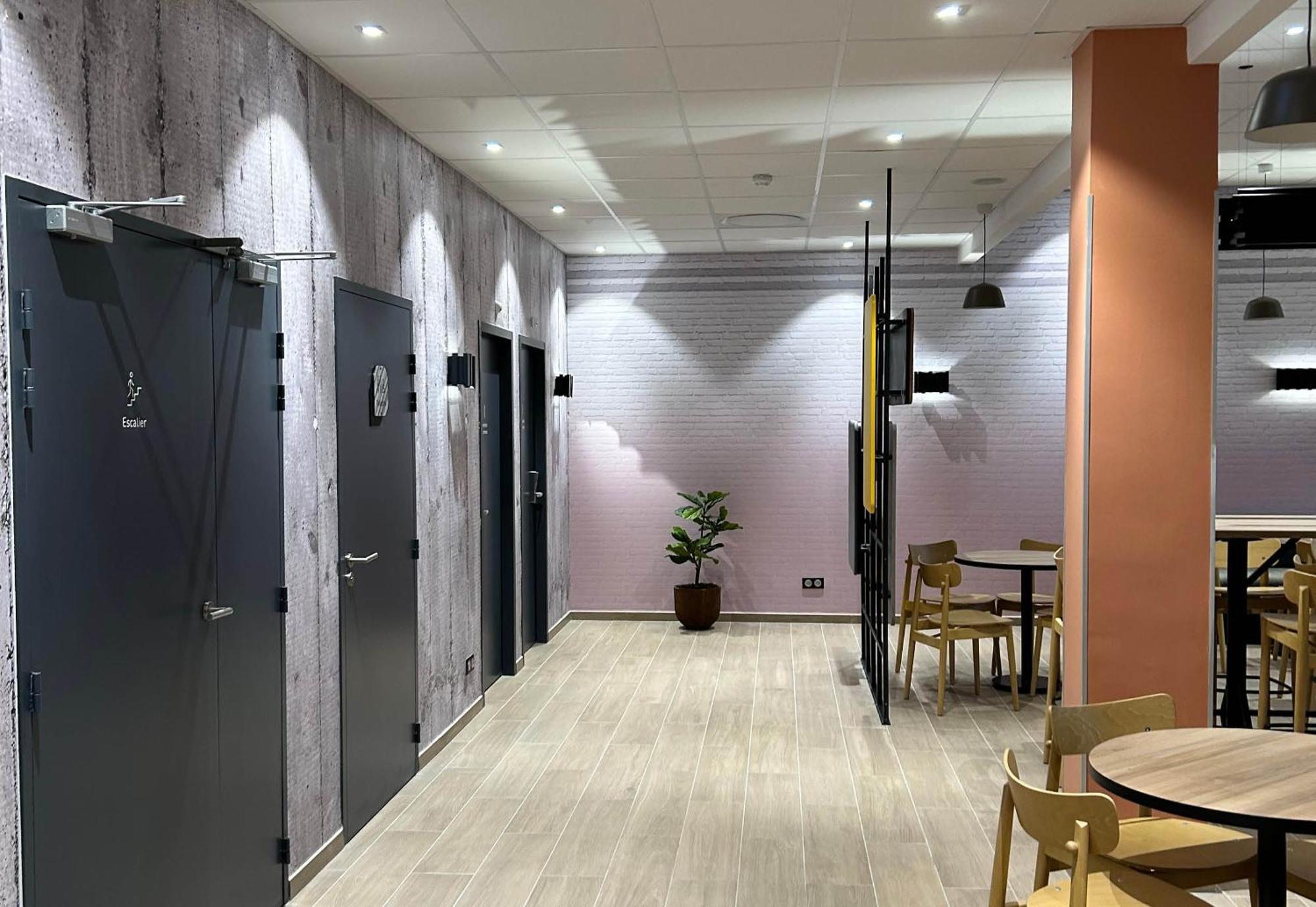B&B Hotel Cergy Saint-Christophe Gare Buitenkant foto